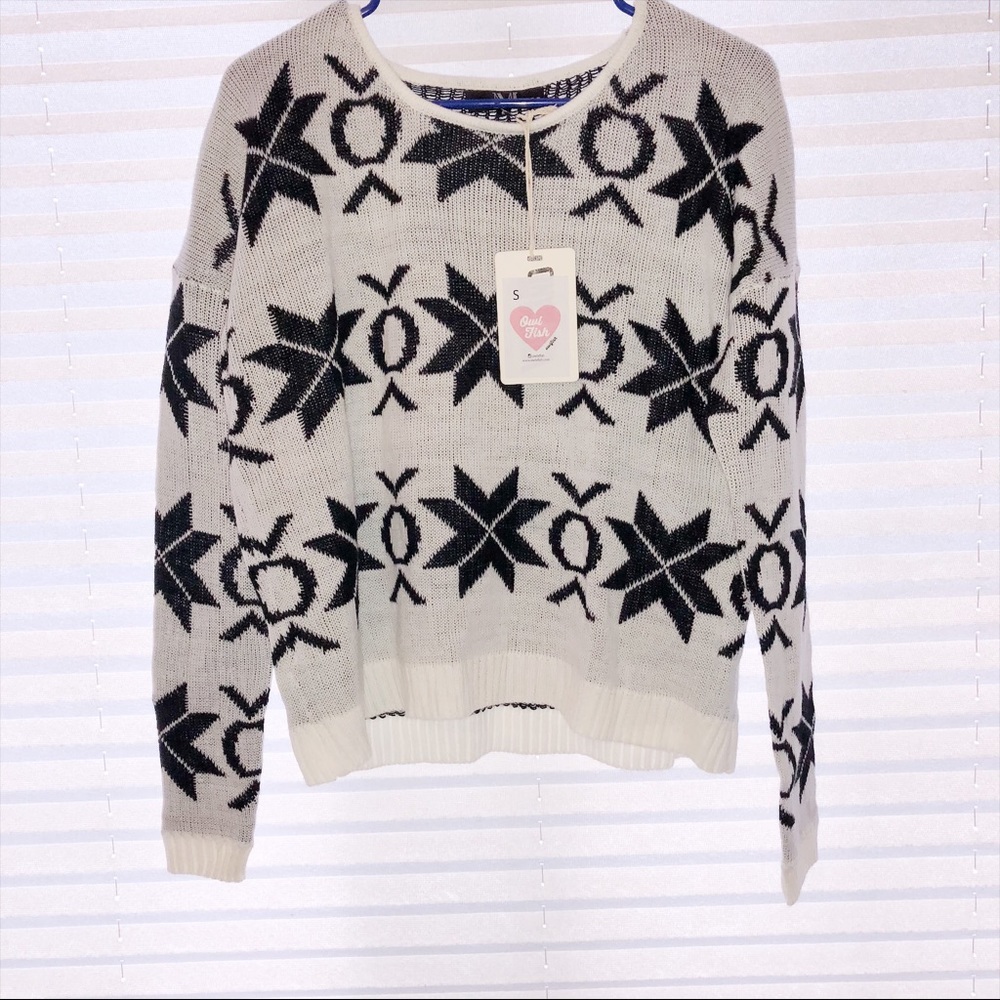 NEW Black & White Sweater!!